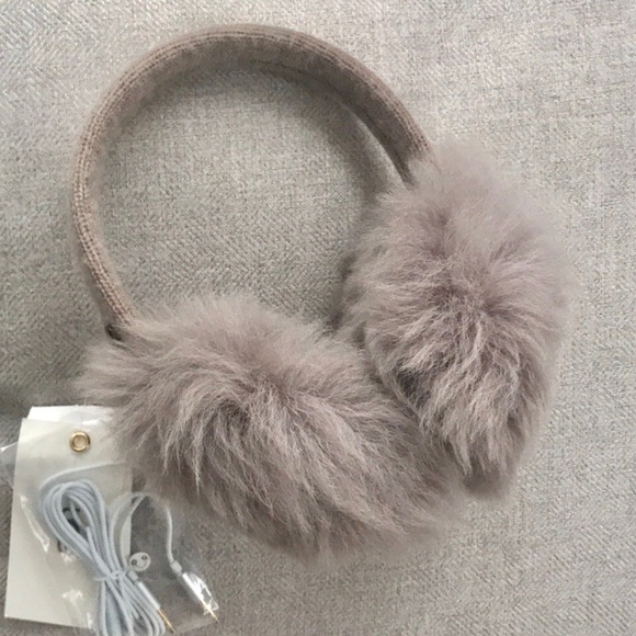 UGG Accessories - NWT UGG Tech Earmuff Grey
